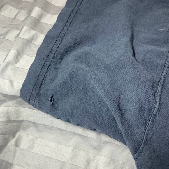 Labour Day Edmonton Eskimo Vs Calgary Stampeders Vintage Shirt Size XL - Picture 9 of 11